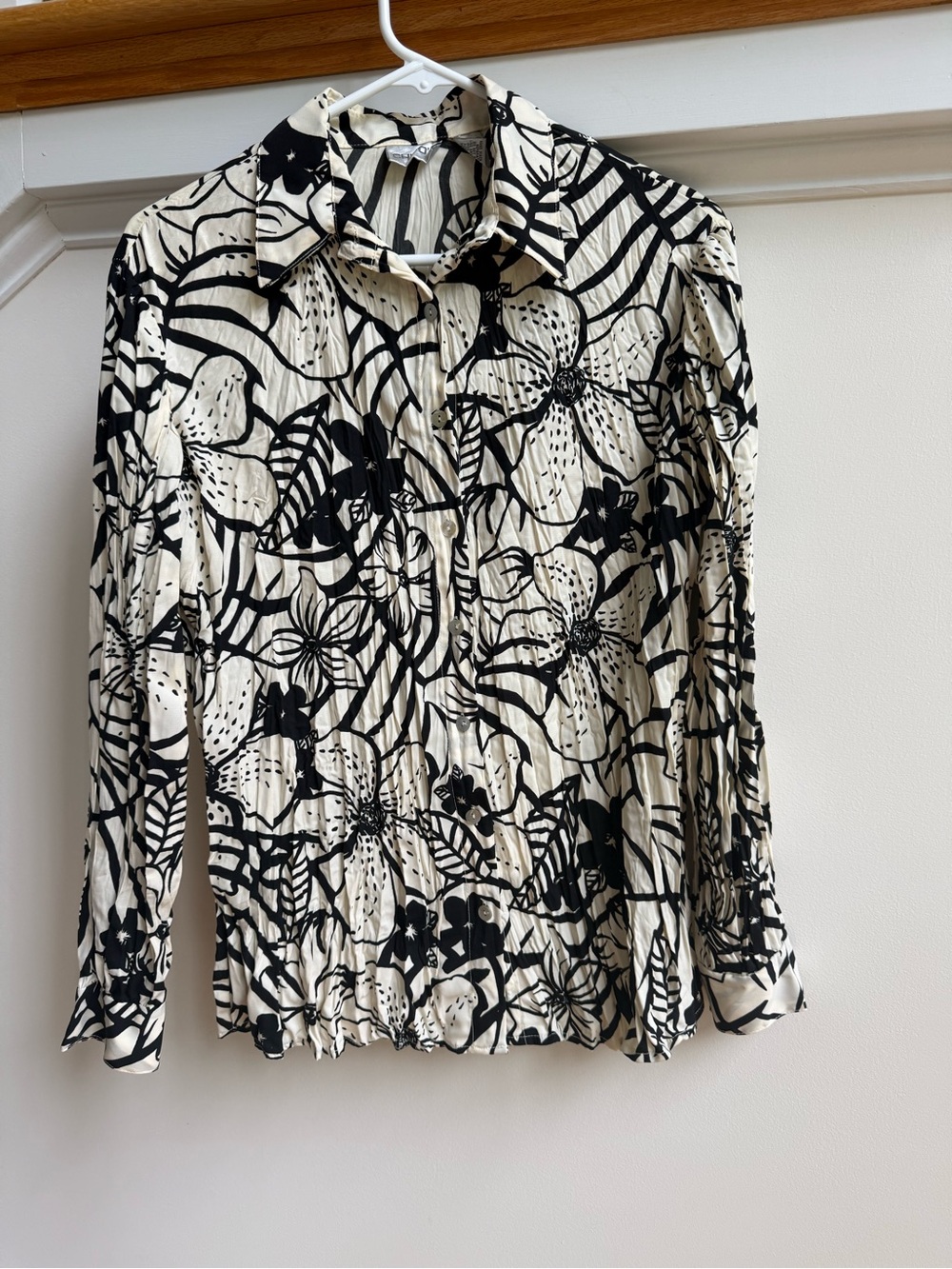 Chico's Black & Cream Floral Button-Down Shirt
